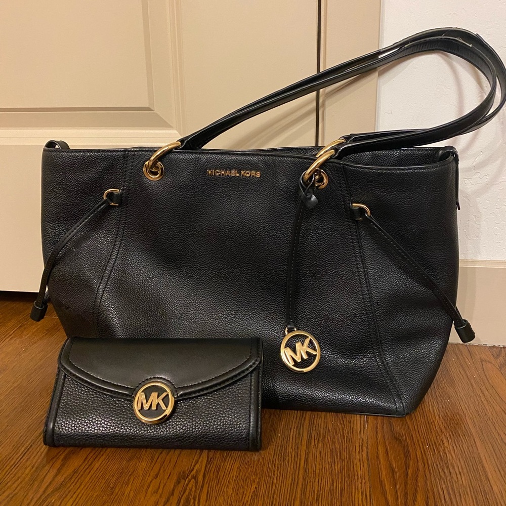 Michael Kors Tote Bag with Matching Wallet